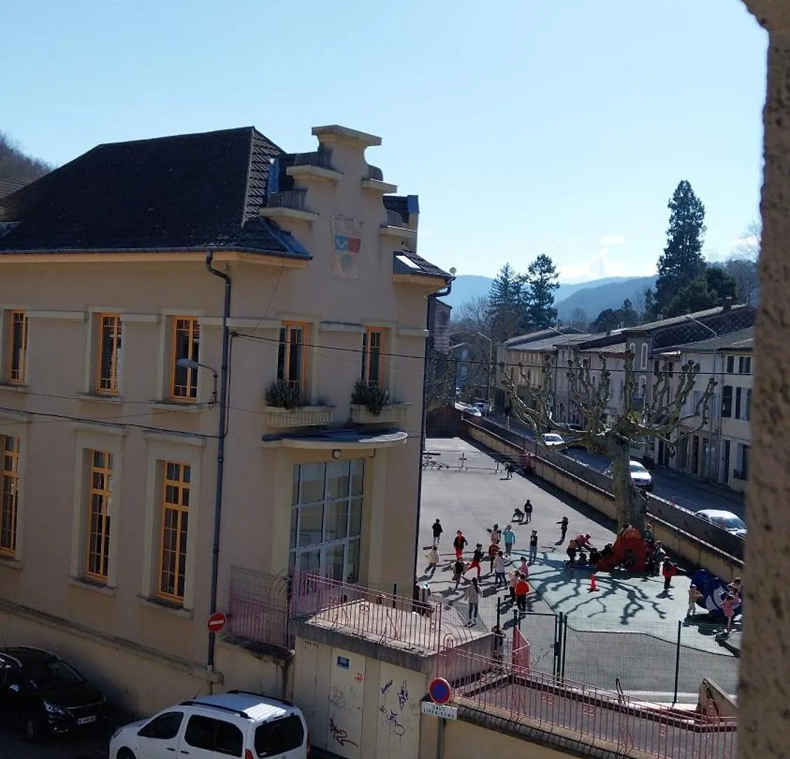 Appartement 2 Chambres Avec Baignoire 拉夫拉内